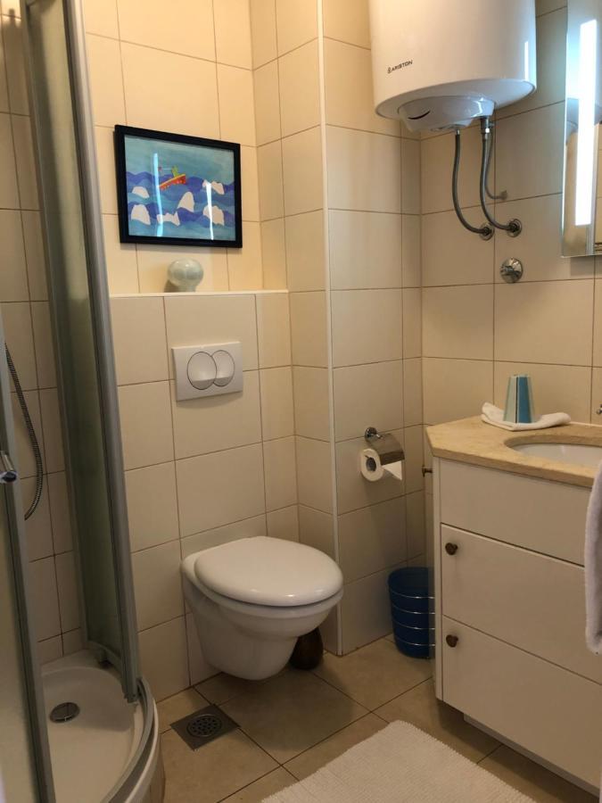 Apartment Betty Malinska Eksteriør bilde